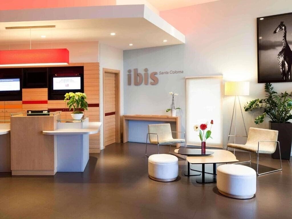 Фотографія Ibis Barcelona Santa Coloma 2*