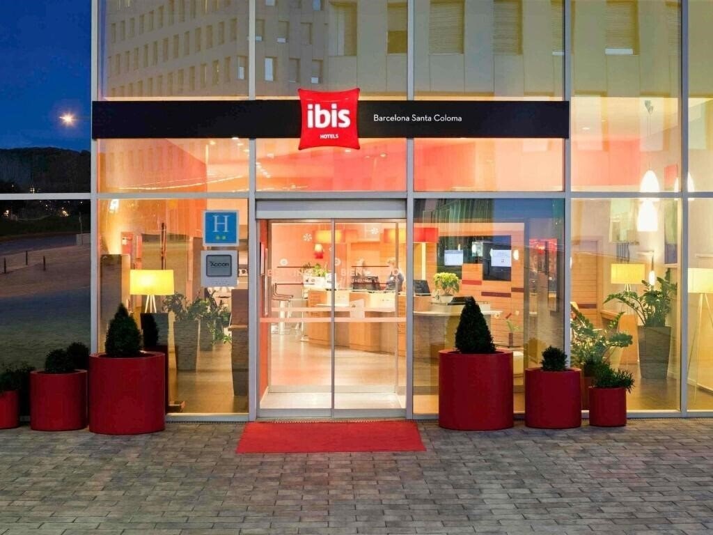 Зображення Ibis Barcelona Santa Coloma 2*