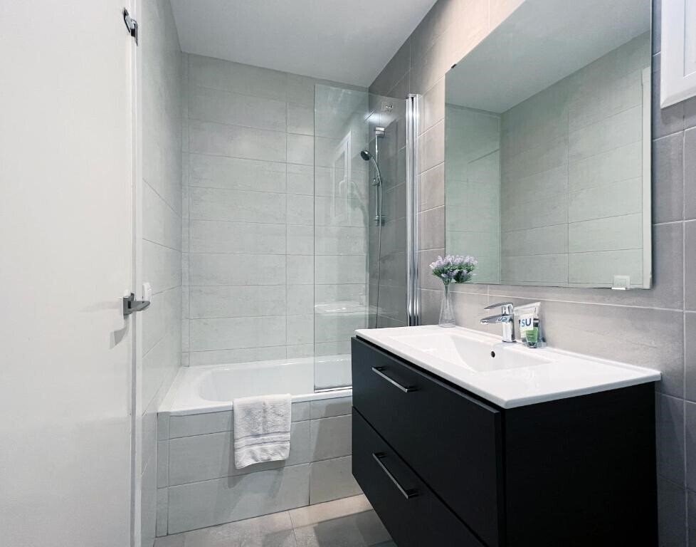 Фотография Stay U-Nique Apartment Travessera 4*