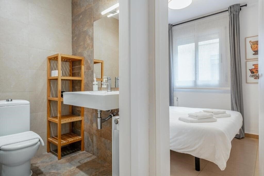 Фотография Inside Barcelona Apartments Salva 3*