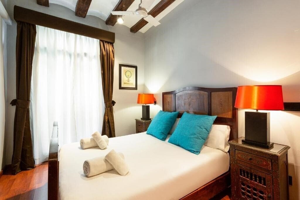 Фото Stay U-Nique Apartments Obradors 4*