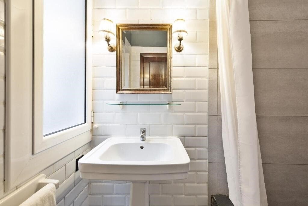 Фотографія Stay U-Nique Apartments Obradors 4*