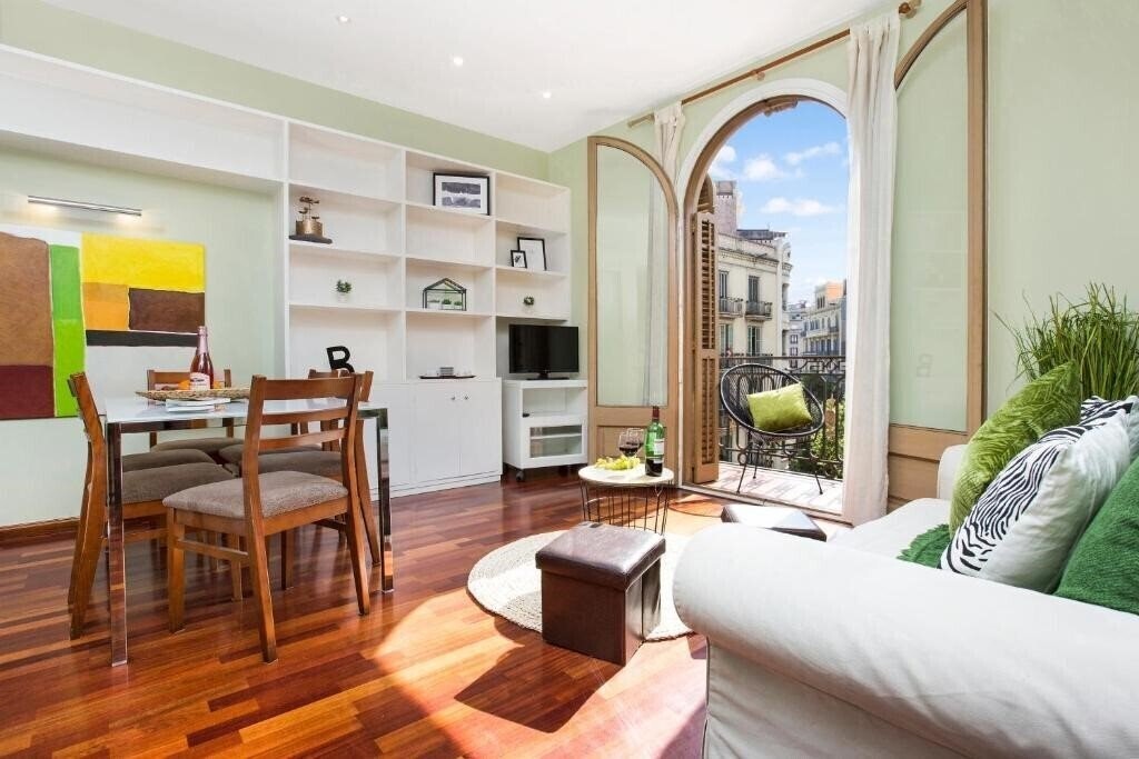 Отель Stay U-Nique Apartments Provenca II 4*