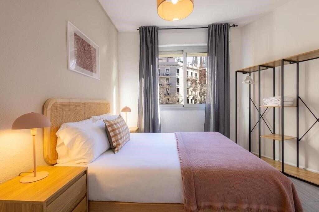 Фото Stay U-Nique Apartment Rossello II 4*