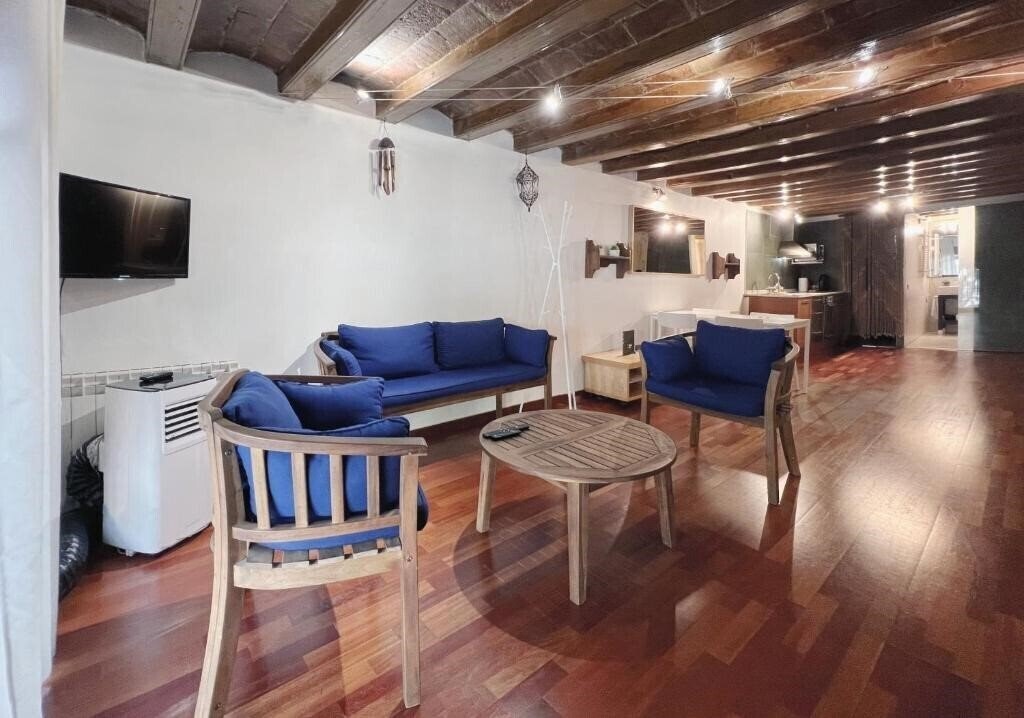 Картинка Stay U-Nique Apartments Placa Universitat 4*