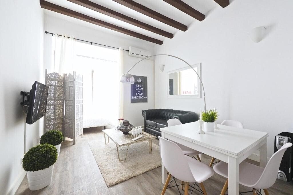 Готель The White Flats Sant Antoni 3*