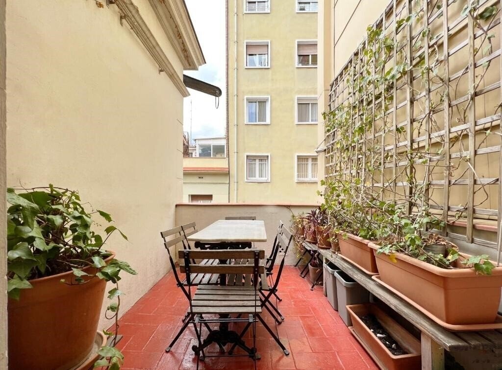 Готель Stay U-Nique Apartment Legalitat 4*