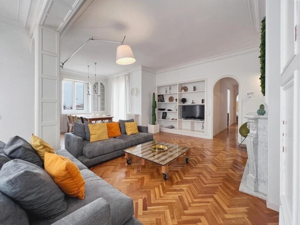 Готель Stay U-Nique Apartments Roger Lluria 4*