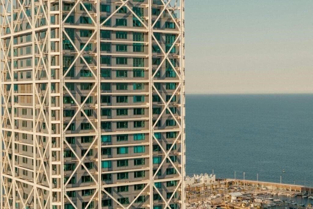 Готель Arts Barcelona 5*
