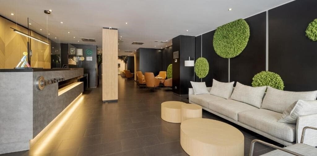 Готель Ilunion Almirante 4*
