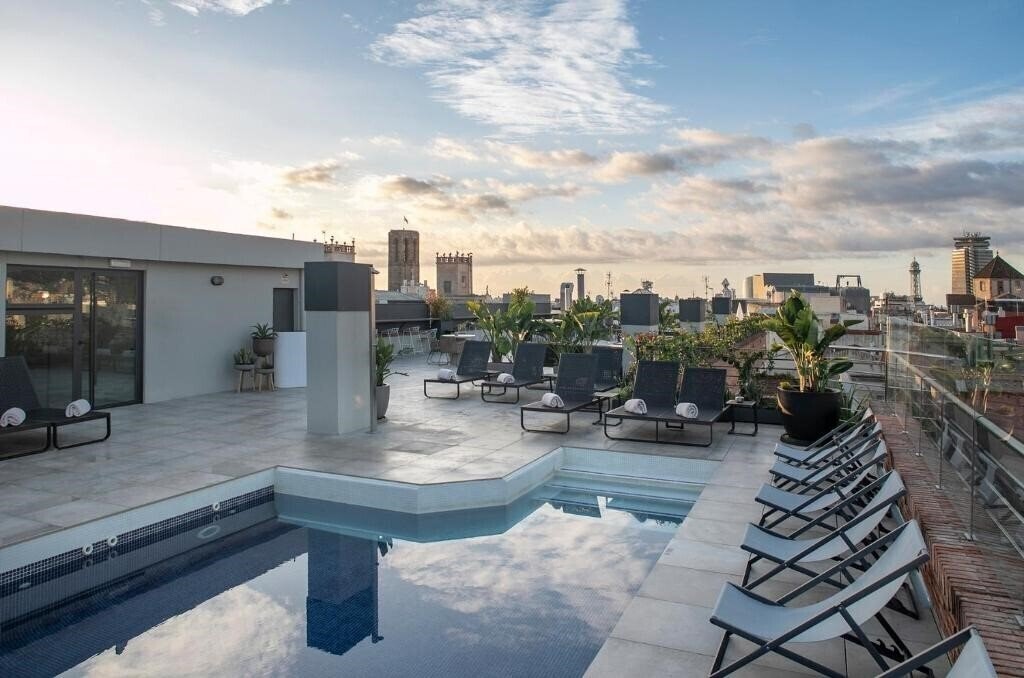 Готель Hotel Silken Ramblas 4*