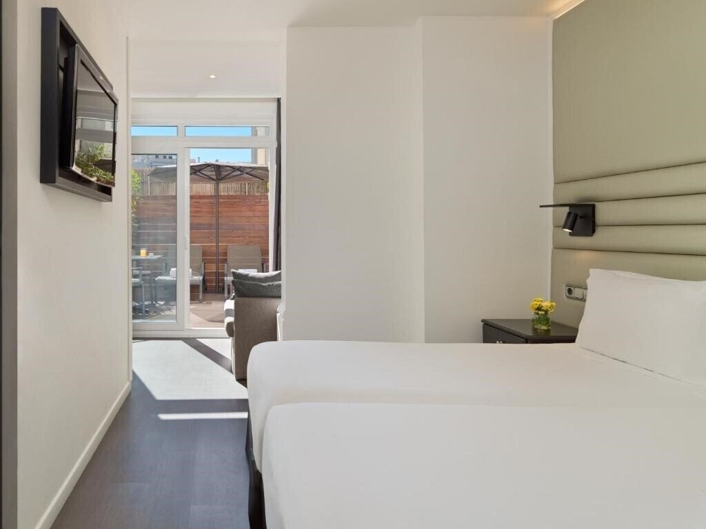 Картинка H10 Catalunya Plaza 3*
