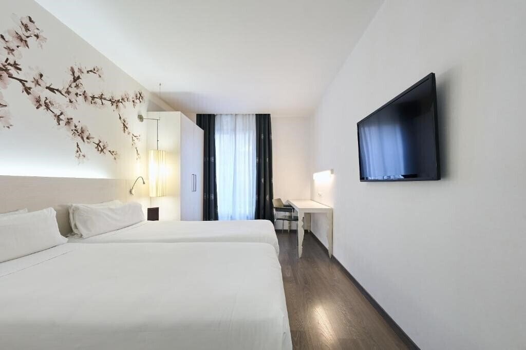 Картинка Hesperia Ramblas 3*