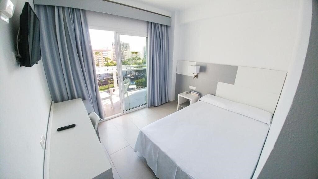Фото Globales Los Patos Park 4*