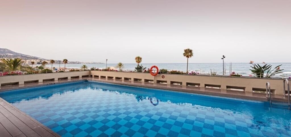 Готель Ilunion Fuengirola 4*