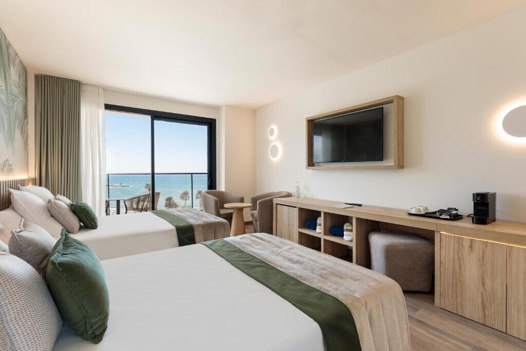 Картинка Best Triton 4*