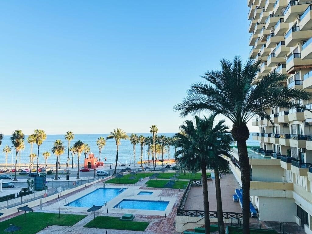 Отель Aloha Playa 3*