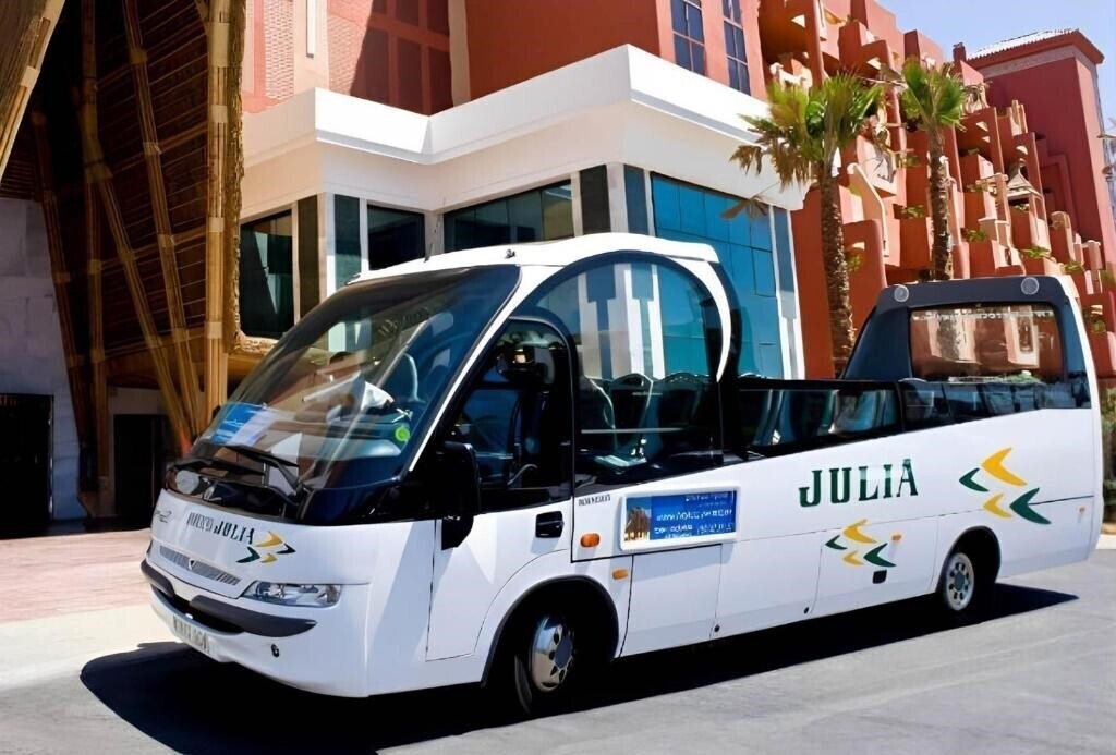 Фото Holiday World Riwo Hotel 4*