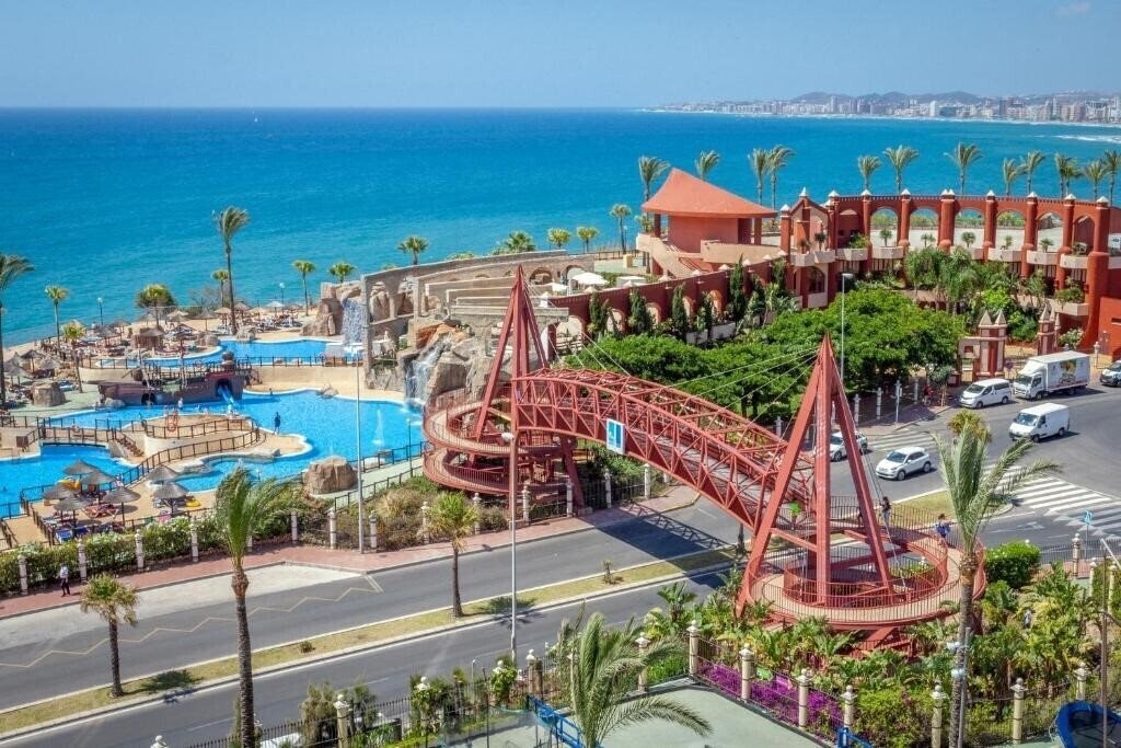 Картинка Holiday World Village 4*