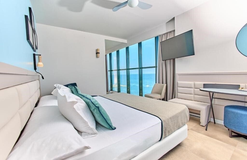 Готель Leonardo Hotel Fuengirola Costa Del Sol 4*