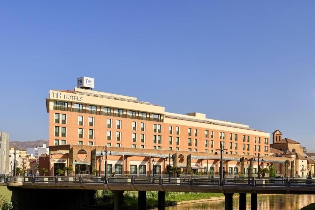 Готель Nh Malaga 4*