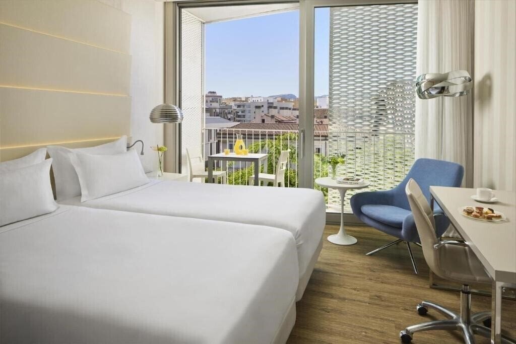 Картинка Nh Malaga 4*