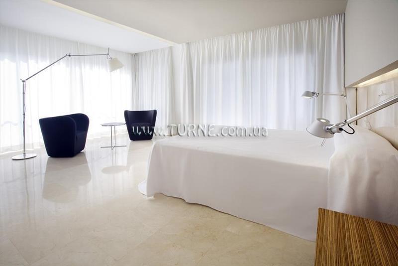 Готель Climia Belroy 4 Sup 4*