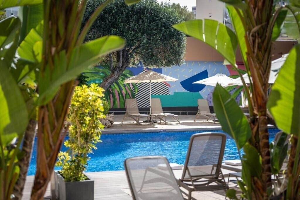 Готель Benidorm Plaza 4*