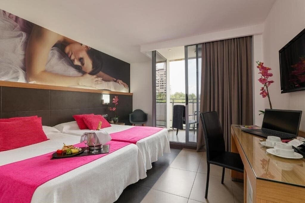 Фото Flash Hotel 4*