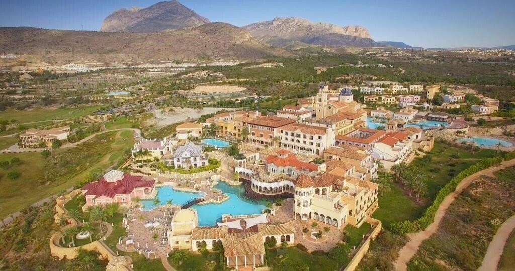 Фотография Melia Villaitana 4*