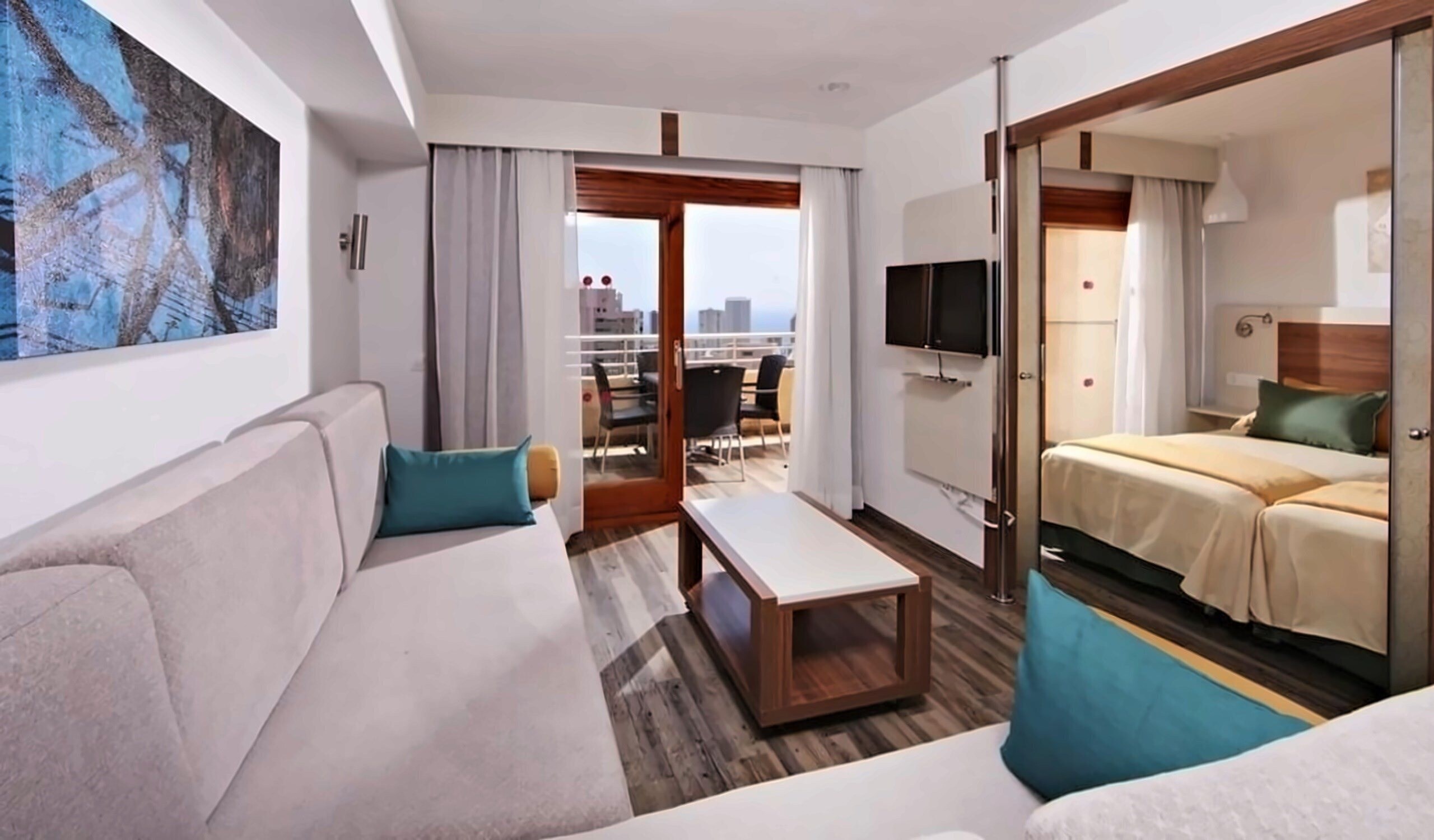 Фото Marconfort Benidorm Suites 3*