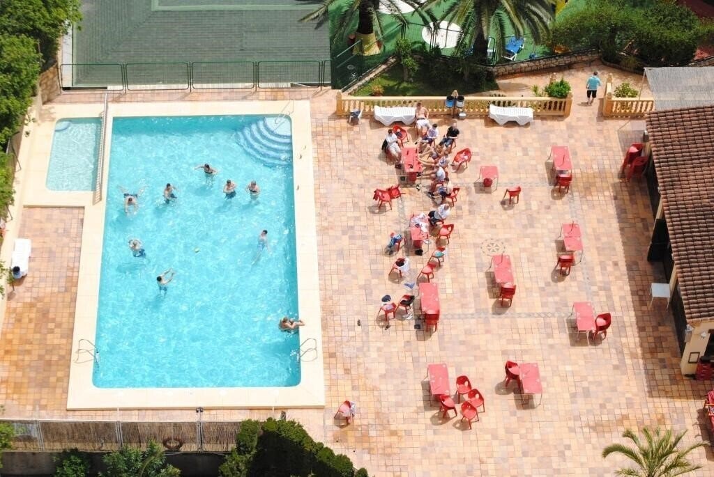 Готель Palm Court 2*