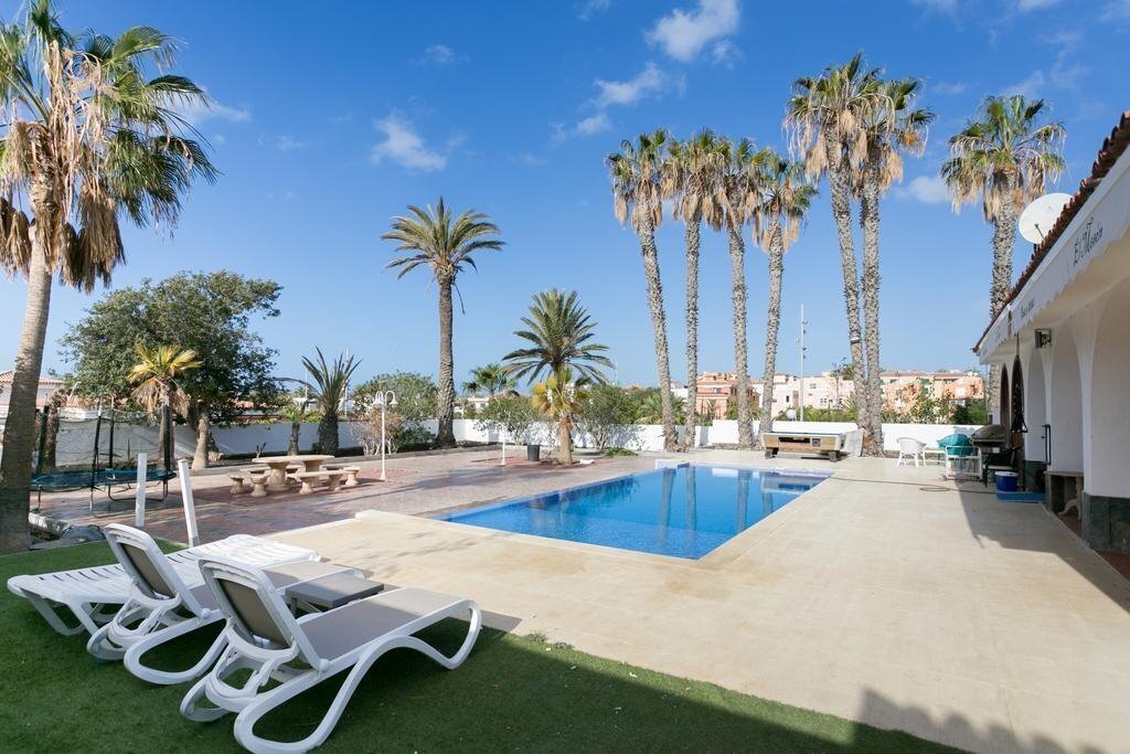 Готель Trebol Apartamentos 3*