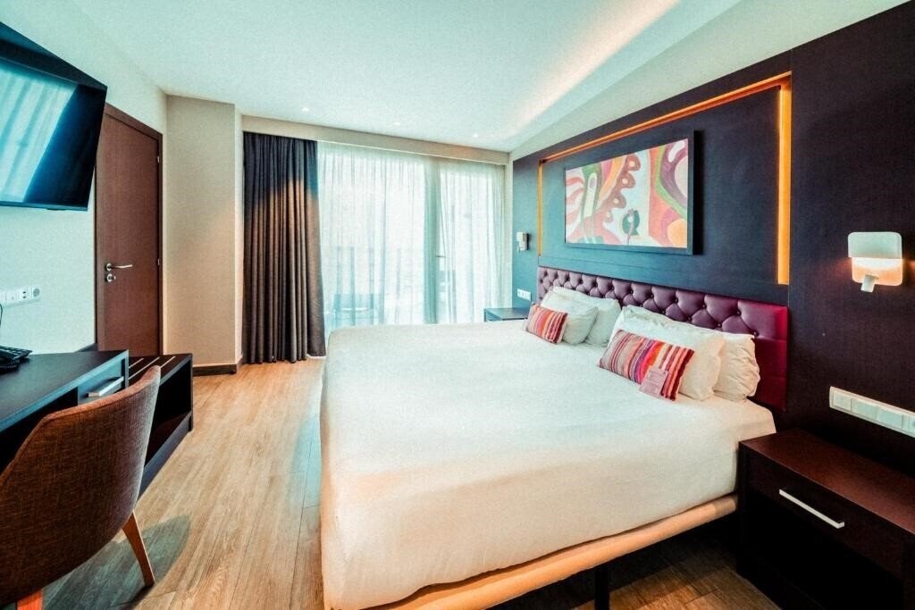 Фото Marina Resort Benidorm The Original Benidorm Vibe 4*