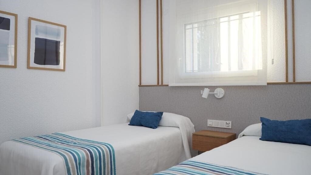 Фотографія BCL Playa Albir Apartments 2*