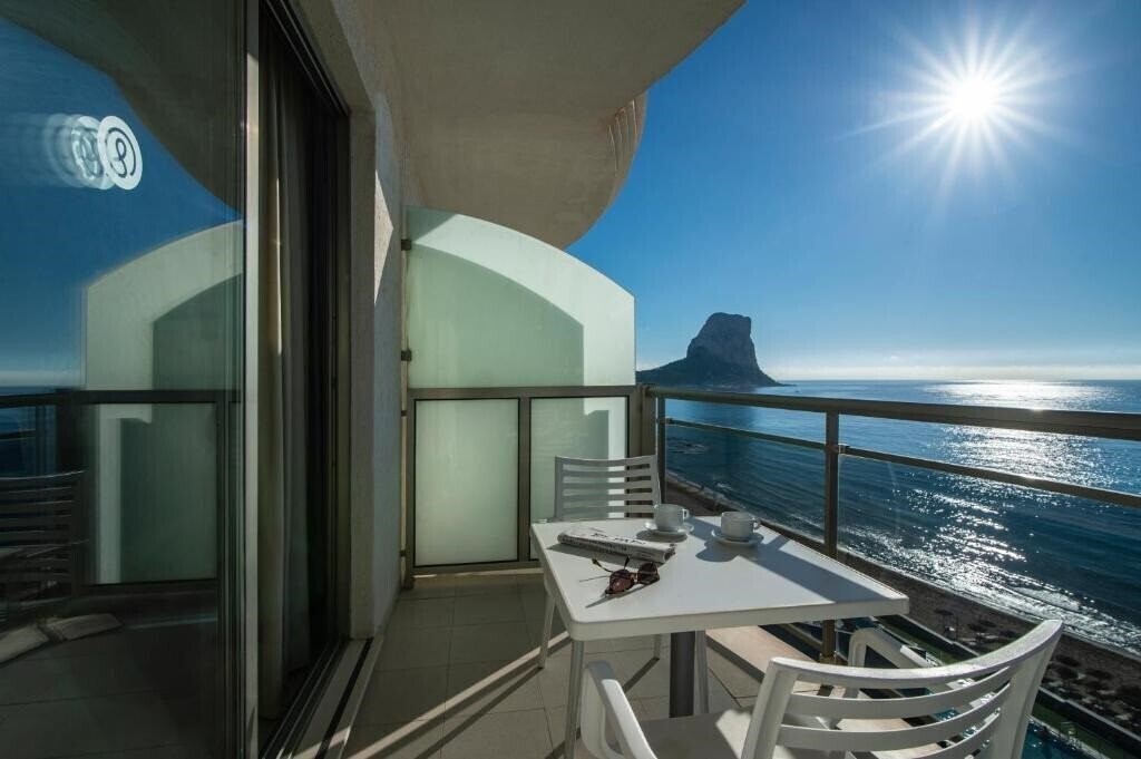 Готель Bahia Calpe by Pierre & Vacances 4*