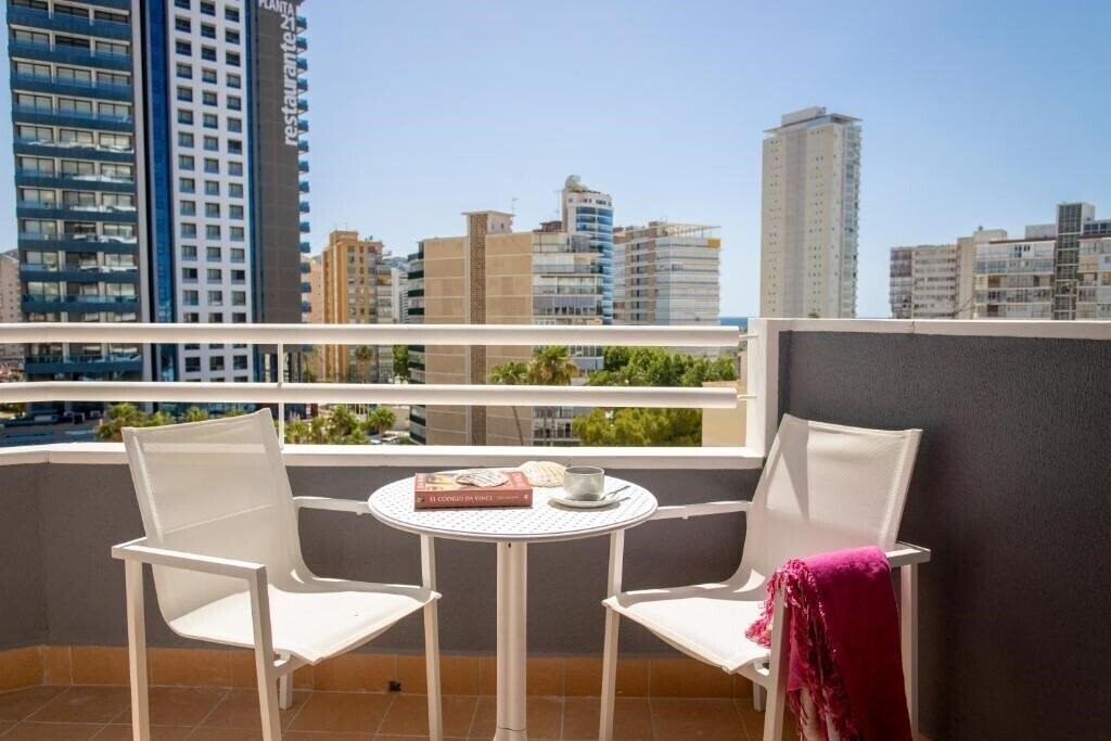 Картинка Apartamentos San Jaime Center Suites 3*