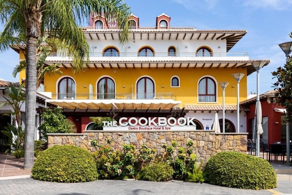Отель The Cookbook Gastro Boutique SPA 4*