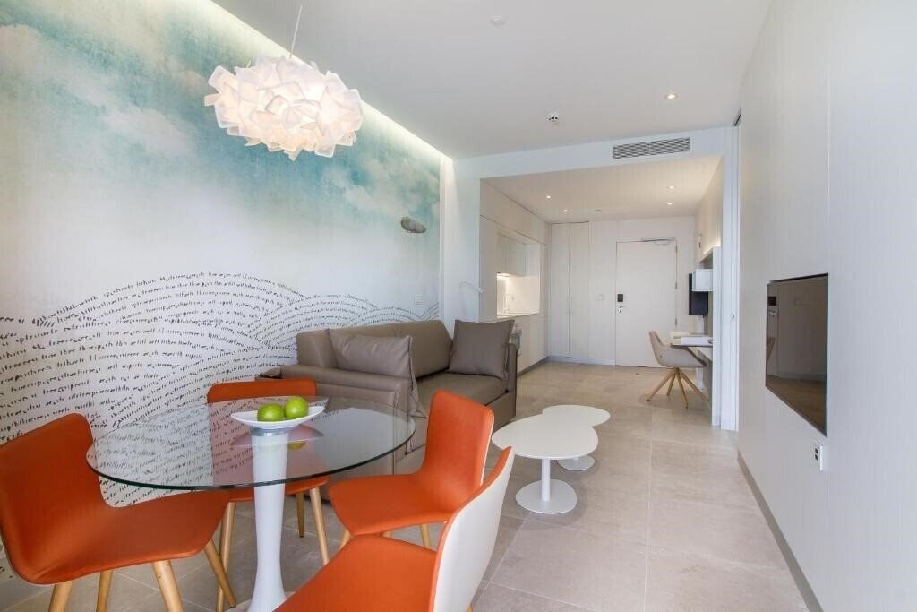 Фото Estimar Calpe Suitopia 3 & Three 4*