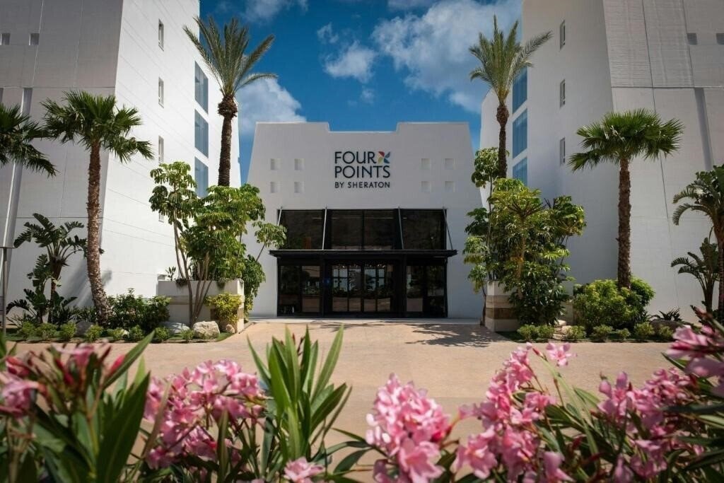 Отель Four Points by Sheraton Costa Blanca Resort 4*