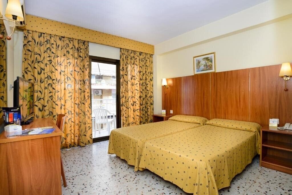 Фотографія Mareny Benidorm Hotel 3*