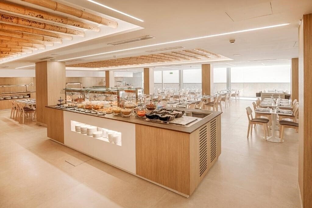 Фотографія Europa Center 2*