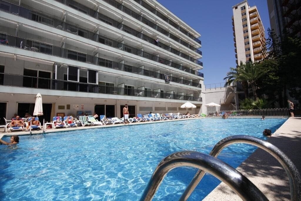 Фотография Hotel Perla 2*
