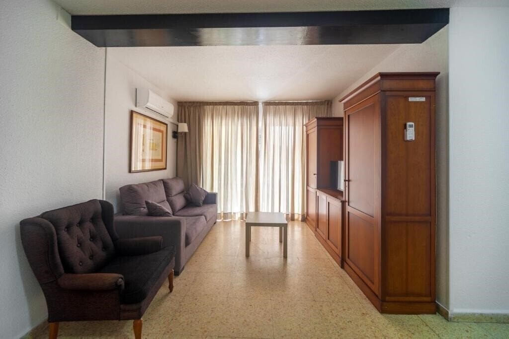 Зображення Maja Apt 3*