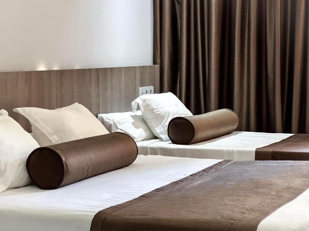 Отель Acapulco 3*