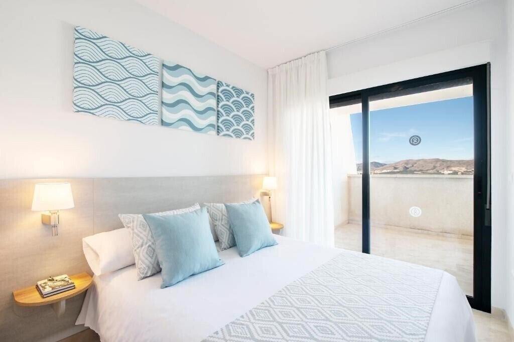 Фотографія P&V Benidorm Horizon 3*