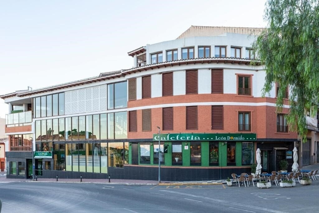 Готель Leon Dormido Rooms & Apartments 1*