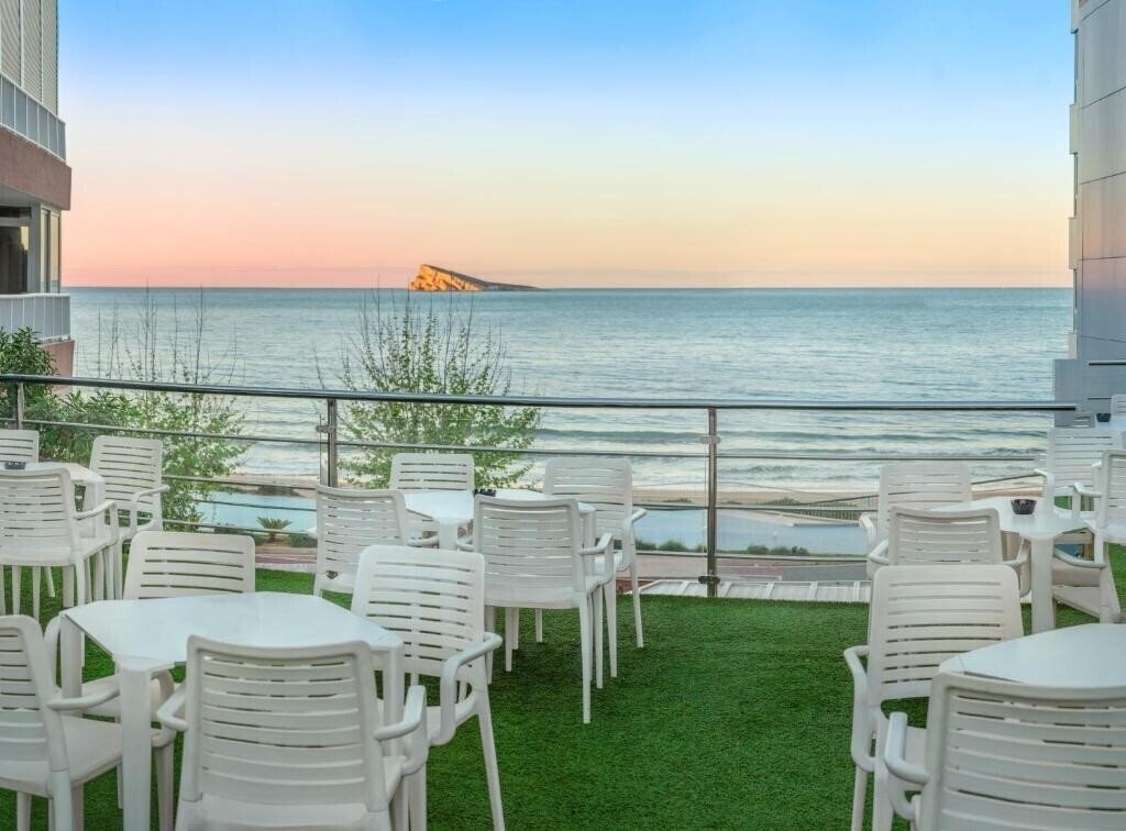 Фотографія RH Corona del Mar 4*