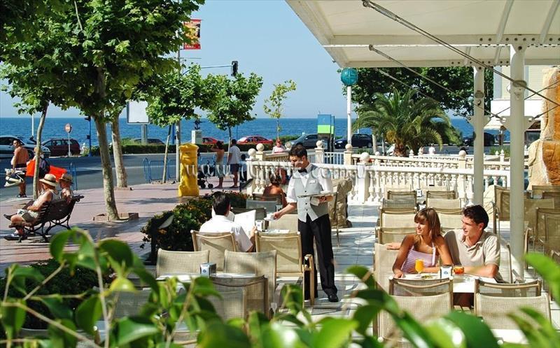 Готель RH Corona del Mar 4*