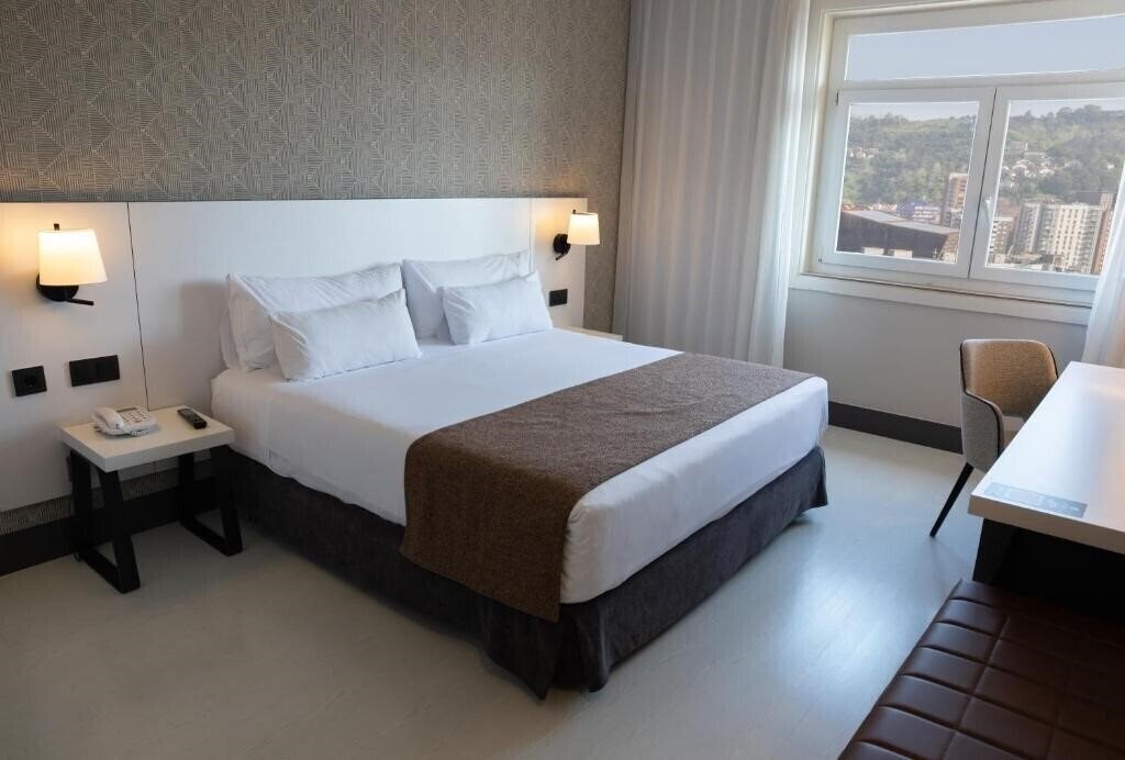 Фото Ilunion Bilbao 3*